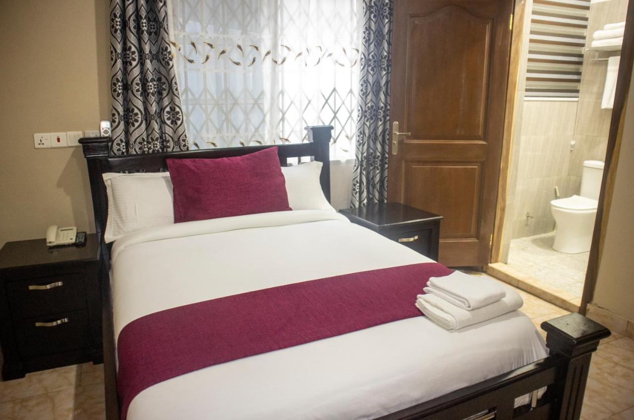 Kislas Luxury Hotel Adenta Екстериор снимка