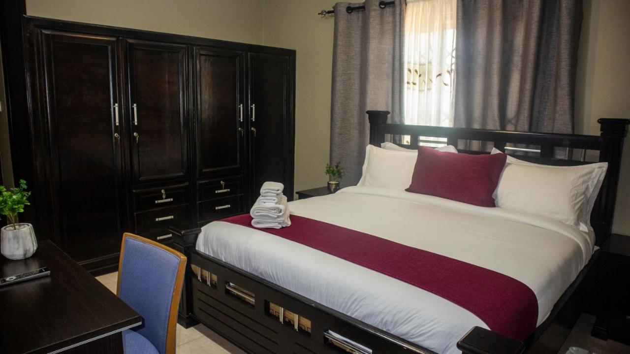 Kislas Luxury Hotel Adenta Екстериор снимка