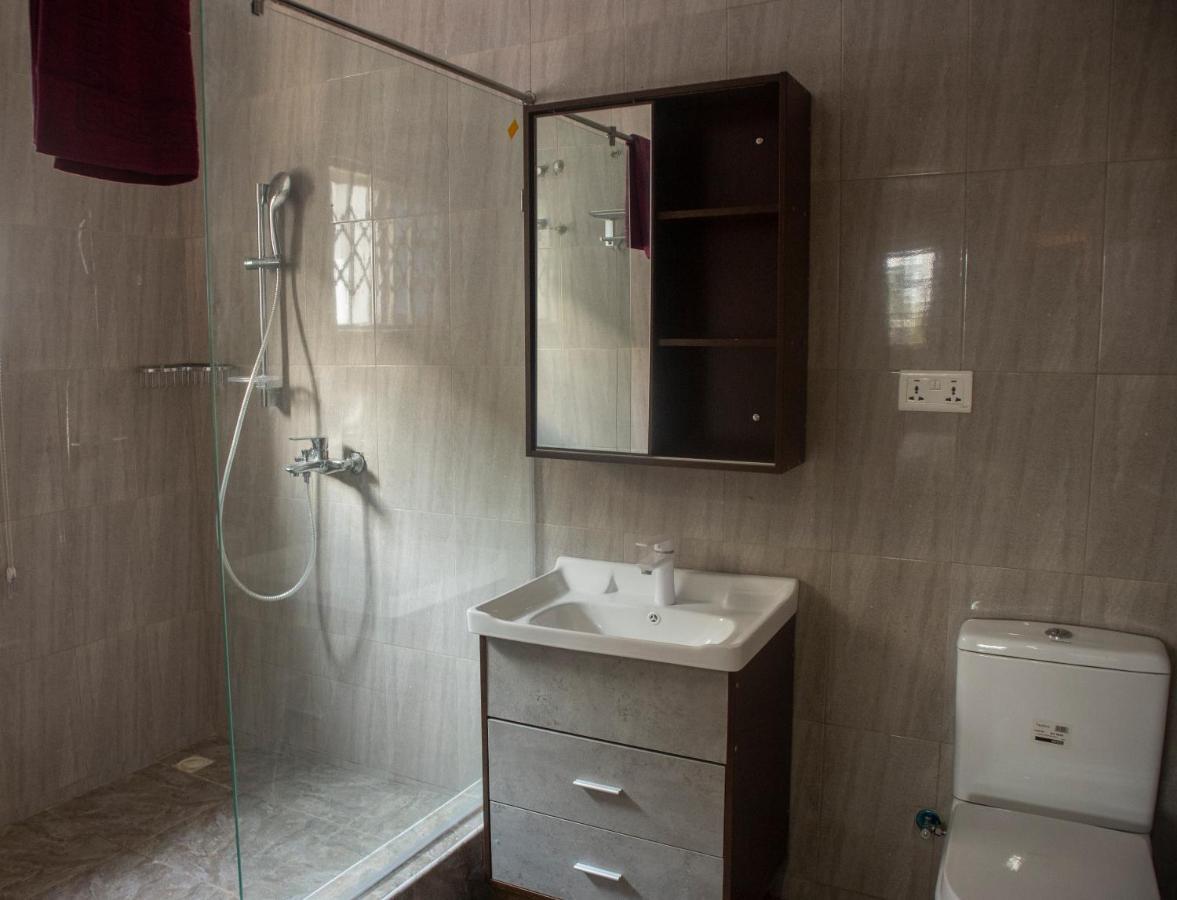 Kislas Luxury Hotel Adenta Екстериор снимка