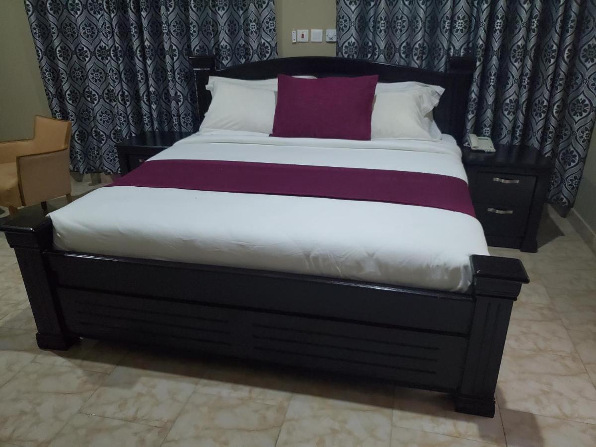 Kislas Luxury Hotel Adenta Екстериор снимка