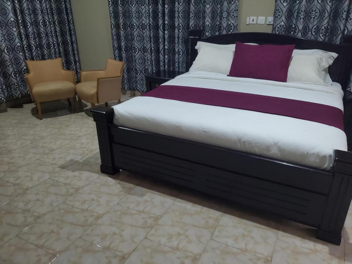 Kislas Luxury Hotel Adenta Екстериор снимка